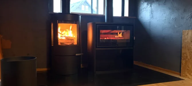 ショールームの薪ストーブ実演機入れ替え